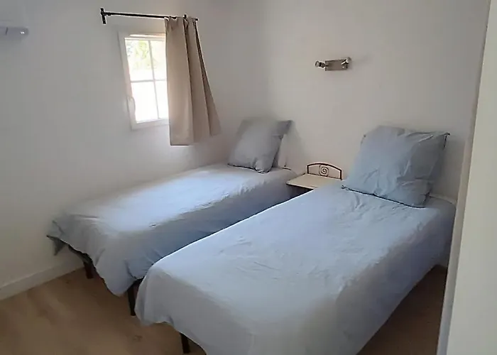 Maison Avec 2 Dans Résidence Privée